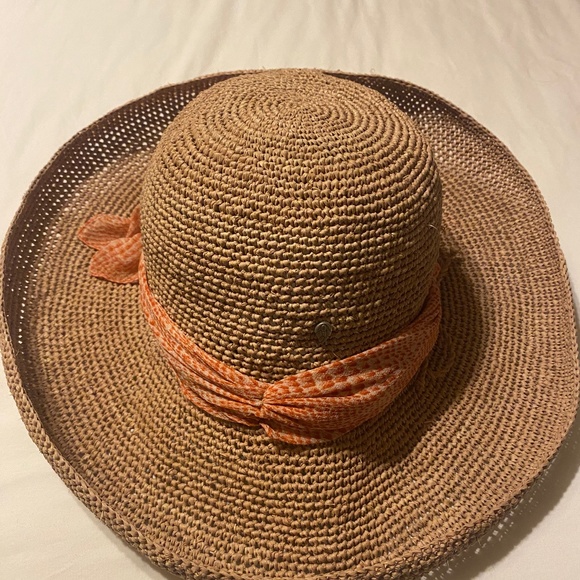 100% Raffia Hat Made in Sri Lanka